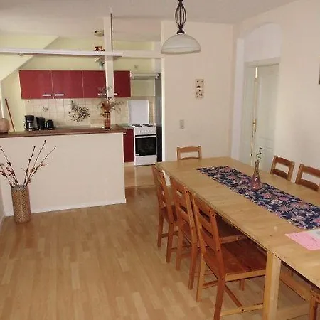 Sehr-Schoene-4-Raum-Maisonette-Fewo-Mit-110Qm-Balkon-Zentral-Preiswert-T7 Drezno Zewnętrze zdjęcie