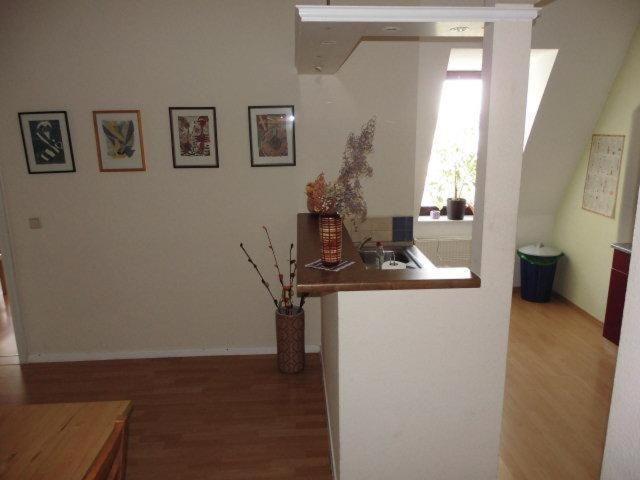 Apartment Sehr-schoene-4-raum-maisonette-fewo-mit-110qm-balkon-zentral-preiswert-t7 *