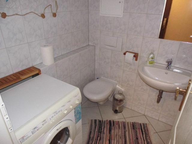 Sehr-schoene-4-raum-maisonette-fewo-mit-110qm-balkon-zentral-preiswert-t7 * Dresden