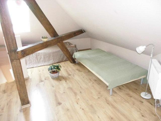 Apartment Sehr-schoene-4-raum-maisonette-fewo-mit-110qm-balkon-zentral-preiswert-t7